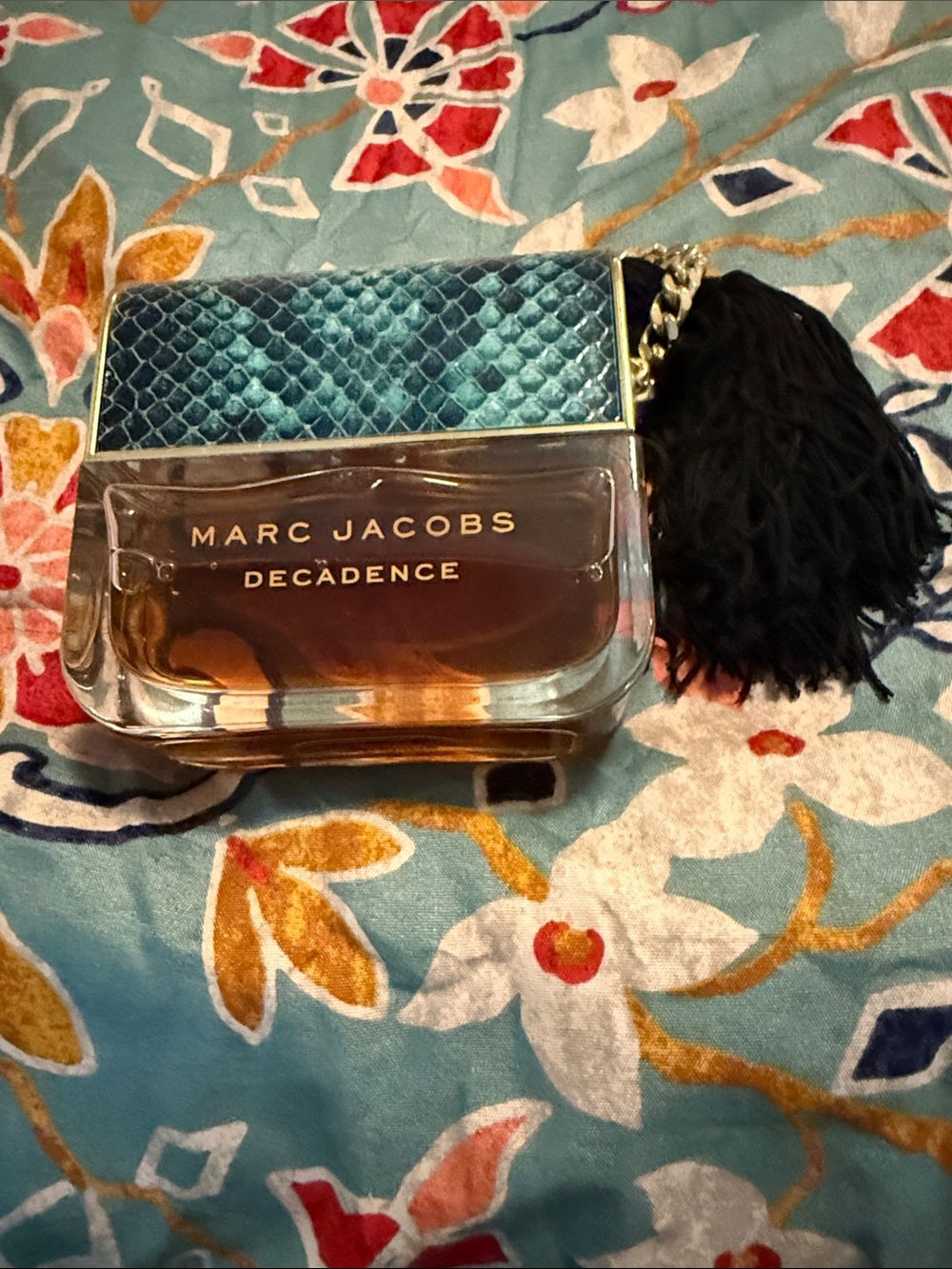 Marc Jacobs Decadence Eau de Parfum — Teal, Black & Gold Accents